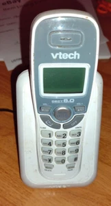 TELEFONO CASA VTECH CON BASE DI RICARICA, CON CAVO DI COLLEGAMENTO S/N: 5G53838551 - Foto 1 di 3