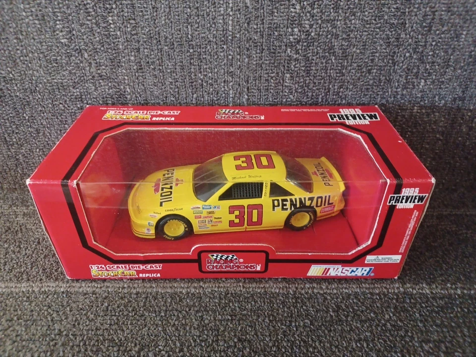Coche diecast Michael Waltrip escala 1:24 de Racing Champions  Foto 1 de 1