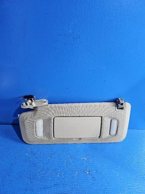 Viseira solar esquerda driver iluminada compatível com 07-14 ESCALADE 5231 - Imagem 1 de 4