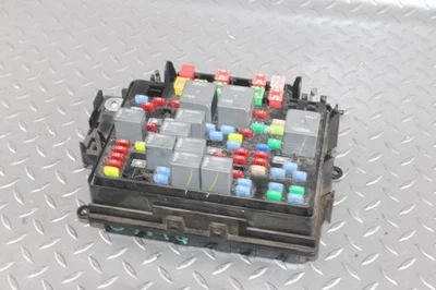 03-07 H2 6.0L Gasoline Engine Electrical Power Fuse Relay Box OEM Factory OE WTY Foto 1 de 4