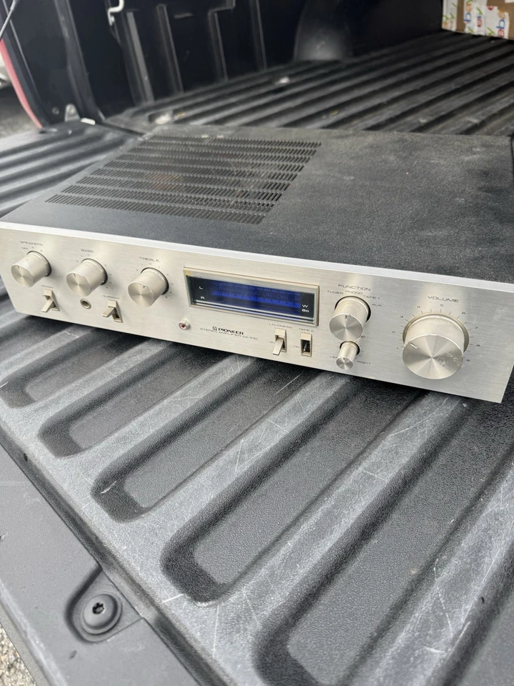 Vintage Pioneer SA-510 Integrated Stereo Amplifier - Works - Image 1 of 4