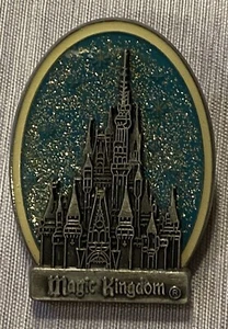Disney Magic Kingdom Cinderella Schloss Oval Pin Blau 2008 - Bild 1 von 4