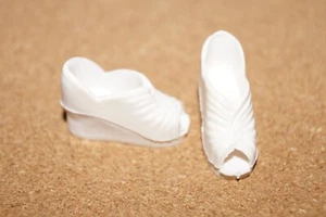 CHER Mego WHITE PLATFORM Open Toe Doll SHOES / Wedges ~ Farrah / Diana / Linda - Picture 1 of 1