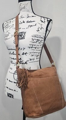 St. Johns Bay Leather Cognac Brown Feather Organizer Crossbody Shoulder Bag NWT - Изображение 1 из 4