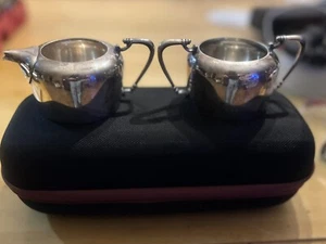 Vintage versilbert Milchkännchen und Zuckerdose Set plus 2,3 1/2", Paul Rever Schleife - Bild 1 von 7