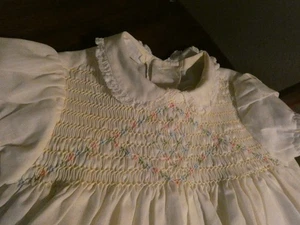 Polly Flinders Baby Dress w/ Embroidered Smocked Bodice Vintage 9 Month - Picture 1 of 5