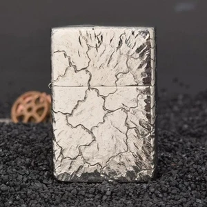 ZORRO 902 Classic Petroleum Feuerzeug - geschnitztes Weißkupfer, winddicht, Feuersteinrad - Bild 1 von 19