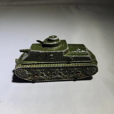 Vintage 1950s Tootsie Toy M3 Lee Tank - Image 1 of 4