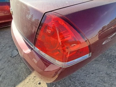 Задний пассажирский фонарь VIN W 4-значный ограниченный выпуск подходит для 06-16 IMPALA 3702938 - Изображение 1 из 4