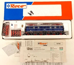 ROCO Nr. 43729, E-Lok BR "E 18" der DB, DIGITLAL #18 mit LENZ Decoder (N43) - Bild 1 von 7