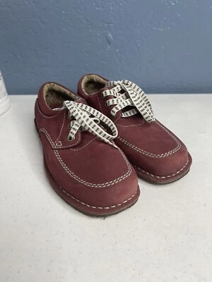 Simple brand lace up boat shoe women size 5.5 model 9132/cranberry color - Image 1 of 4