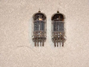 2 x 5751 (12ax7) G.E. Tubos*Pruebas muy fuertes*Placas grises-O*3-Mica - Imagen 1 de 4
