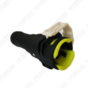 Cooling Heater Water Hose Connector D651-61-240 For Mazda3 Mazda 2 5 6 2004-2012 - Picture 1 of 7