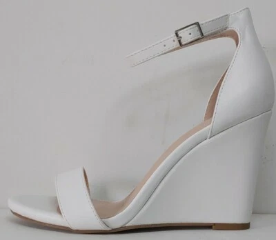 NEW!! Madden Girl Willoow White Wedge Sandals 3.5" Heels Size 9.5M US 39.5M EUR - Image 1 of 3