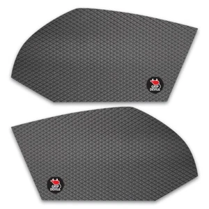 Grip Devils Tank Grips: Suzuki GSX-R1000 2017-2022 Black - Picture 1 of 2