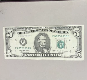 5 Dollar Bill with Cutting Error - Picture 1 of 2