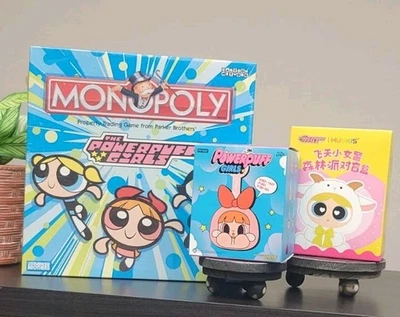 POWERPUFF GIRLS - 2001 Cartoon Network Sealed MONOPOLY & 2 PLUSH *BUNDLE* - Image 1 of 4
