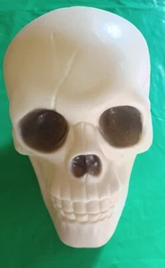 Halloween Scary Spooky Plastic Skull! 6 1/2" High ● Brand New! Cool! Creepy - Picture 1 of 3