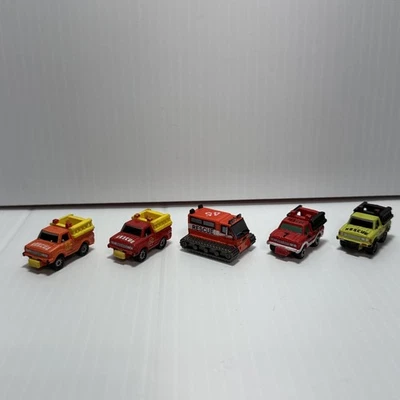 Micro Machines Lot of 5 Datsun- Rescue Trucks - Snow Tracker Galoob 1986 - Image 1 of 4