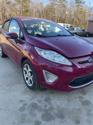 Ford Fiesta 2011 2012 2013 motor caja de fusibles hatchback 2011 Fiesta Ses Foto 1 de 4