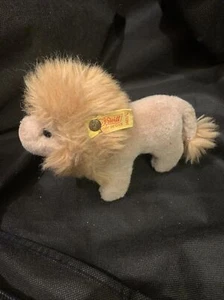 Vintage Steiff Lion 1461/12 with button tag - Picture 1 of 12
