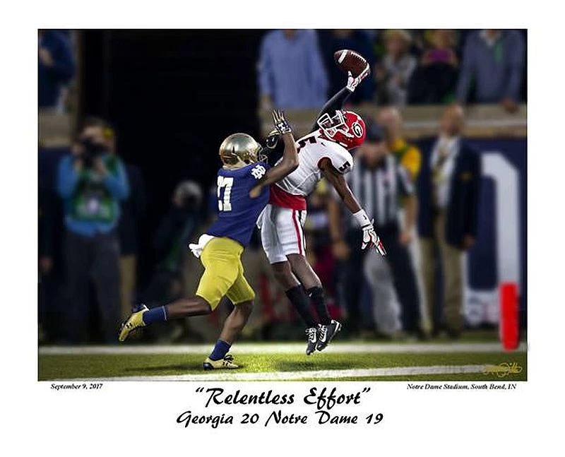GEORGIA BULLDOGS FOOTBALL VS NOTRE DAME GODWIN TD CATCH RELENTLESS EFFORT PRINT - Image 1 of 1