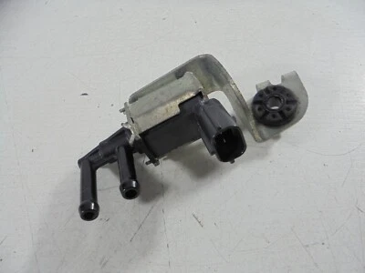 2009-2016 Suzuki GSXR1000 GSXR 1000 OEM Evap Vapor Sensor - Image 1 of 4