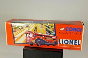 1:50 CORGI 53902 Yellow Coach 743 Lionel Bus Lines Diecast 1995 - Picture 1 of 6