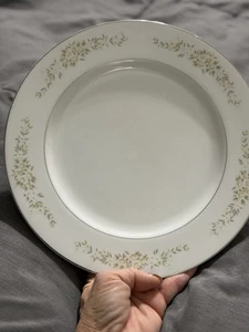Plato de cena Lady Carolyn de Fine China of Japan - Imagen 1 de 8