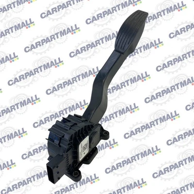 2012-2019 Fiat 500 1.4L AT Accelerator Gas Pedal 68073429AB OEM - Image 1 of 4