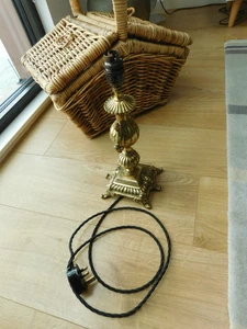 Gorgeous Ornate Solid Brass Urn Shaped Lamp with Square Base 36cm - Picture 1 of 10