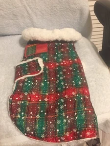 Christmas Dog Pet Sweater /Jacket Medium Up To 27 Lbs Back Length 16" Girth 20" - Picture 1 of 4