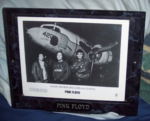 PINK FLOYD 8 X 10 PHOTO ON PLAQUE 420 AEROPLANE - Bild 1 von 2