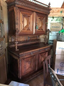 Large, beautiful, chestnut, heavy, vintage buffet - Picture 1 of 7