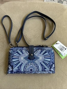 New NWT $59 Sakroots Artist Circle Crossbody Zip Around Phone Wallet Wristlet - Picture 1 of 12