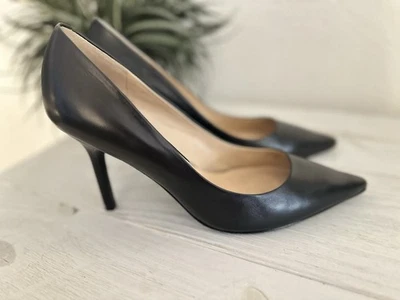 Tacones de tacón Guess By Marciano negros talla 8,5 cuero genuino punta de aguja Foto 1 de 4