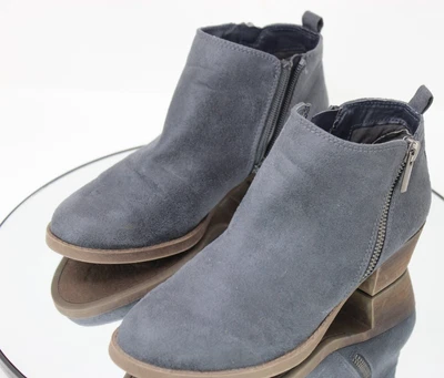 Carlos Santana Women’s Navy Suede Ankle Booties  Block Heel Slip-On Size 6.5M US - Image 1 of 4