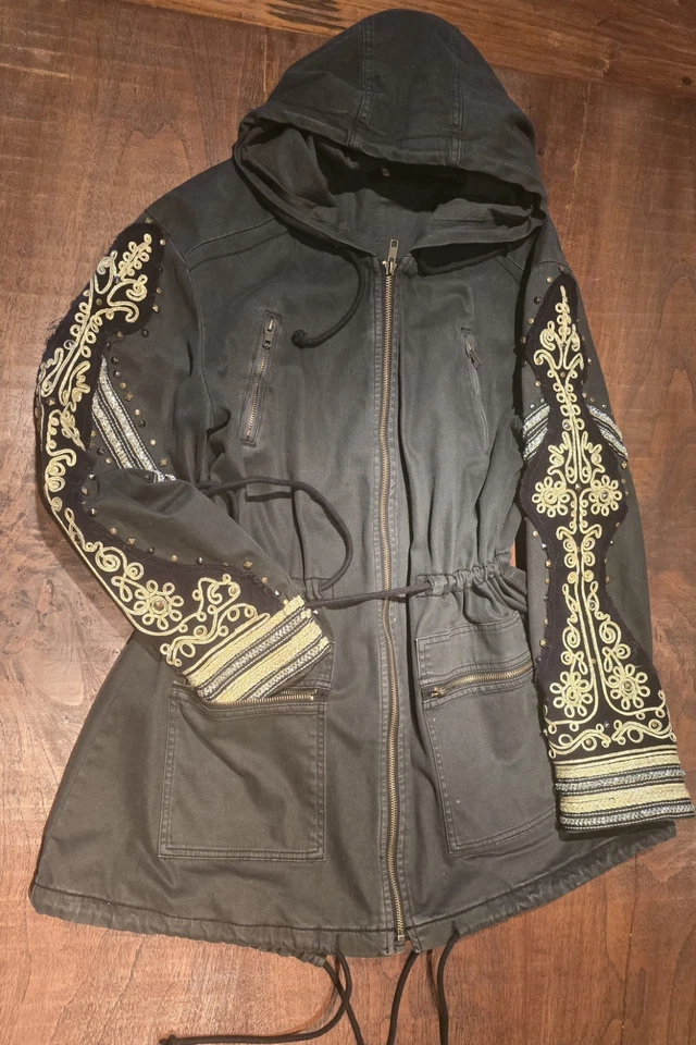 Free People We The Free 金羽毛装饰军用夹克 尺寸 XS — 第 1/3 张图片