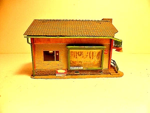 Faller Haus H0, Metzgerei , gebraucht 60er Jahre, mit leichtem Sturm Schaden - Bild 1 von 7