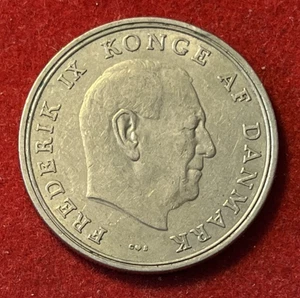 Denmark 5 Kroner 1961 Copper-Nickel Coin KM#853.1 T7128 - Picture 1 of 2