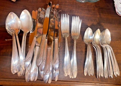 Oneida Community Tudor Plate 1946 Queen Bess II lote vintage de 50 Foto 1 de 4