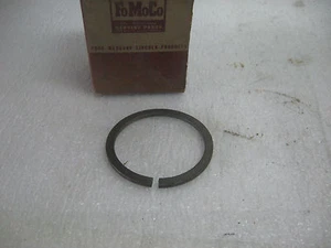 1953-1959 FORD TRUCK TRANSMISSION OUTPUT SHAFT SNAP RING B3Q-7059-A NOS - Picture 1 of 2