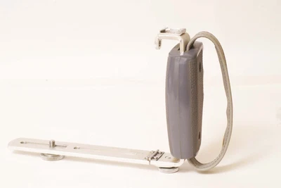 F95311 ~ Золотой герб BR-15 камеры кронштейн вспышки захват - Изображение 1 из 3