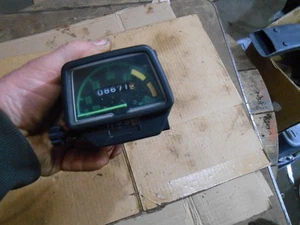Arctic Cat 400 ATV 4x4 1998 98 manual speedometer gauge dash mount 0420-003 - Picture 1 of 5