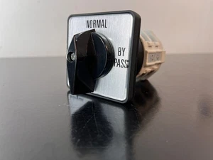 Telergon Bypass Switch T32 32A 600V T-0003218868 - Picture 1 of 7