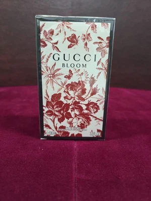 Caja de perfumes GUCCI BLOOM 100 ml/3,3 oz Foto 1 de 4