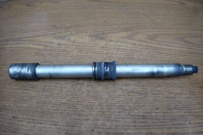 Yamaha XV1900CT 2007 Stratoliner Midnight eje de rueda delantera Foto 1 de 3