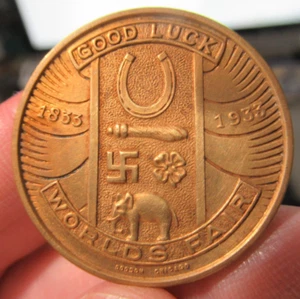RARE 1933-1934 Chicago World's Fair Good Luck Token With Swastika, RED UNC. - Bild 1 von 5