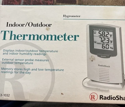 Radio Shack 63-1032 Indoor Outdoor Wired Thermometer Hygrometer - - Image 1 of 4
