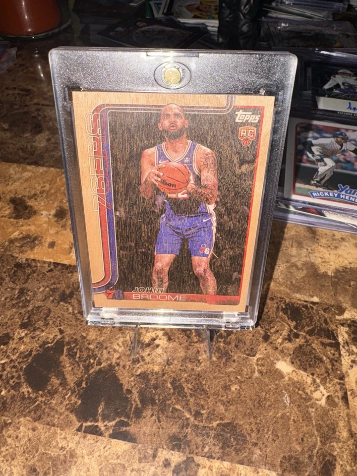 2025 Topps NBA Basketball Johni Broome Wood Parallel 08/25 Rookie Card #235 SP - Image 1 of 3